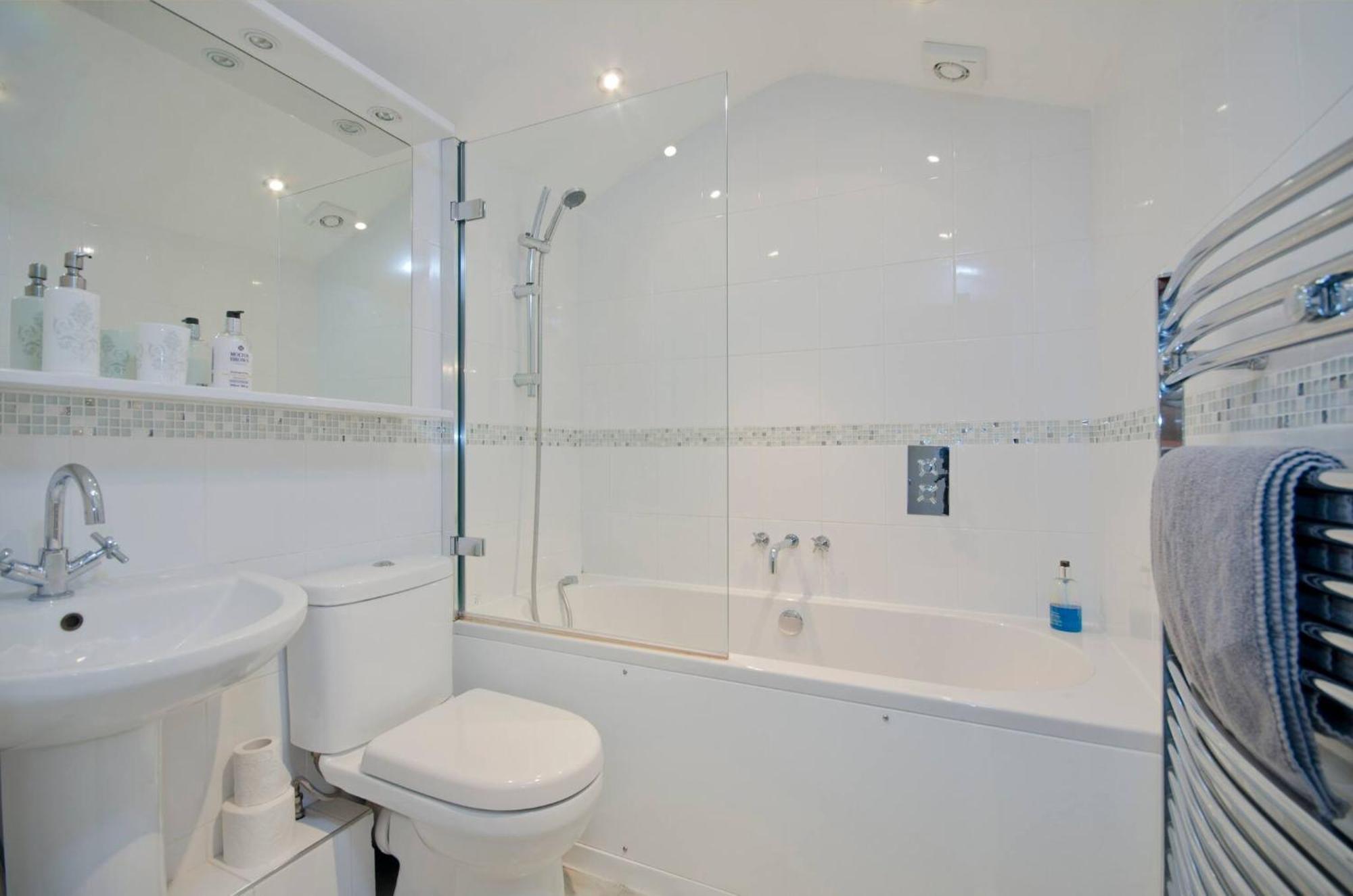 Seaview Regency Apartment With Private Parking Hove Extérieur photo