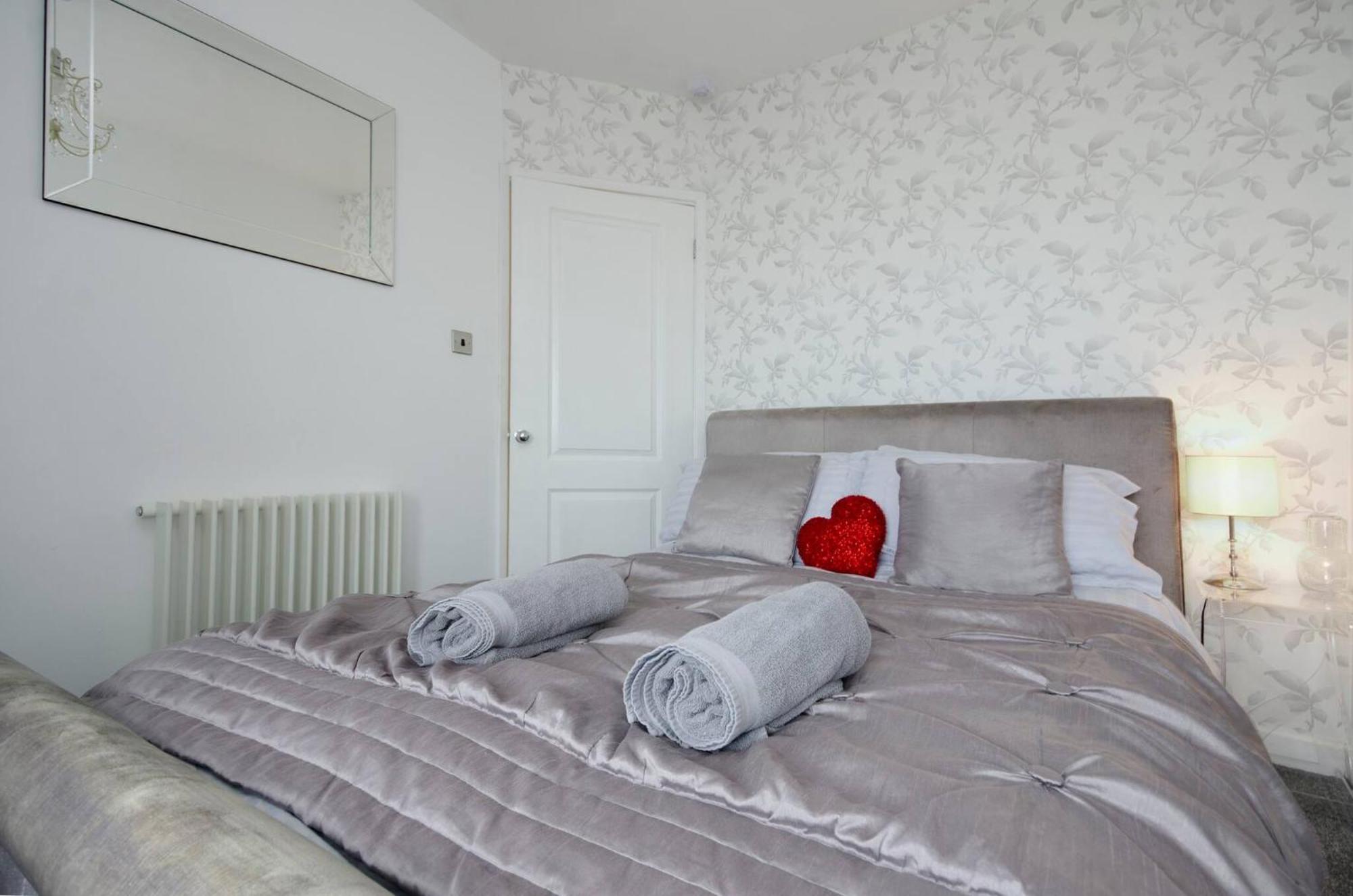 Seaview Regency Apartment With Private Parking Hove Extérieur photo
