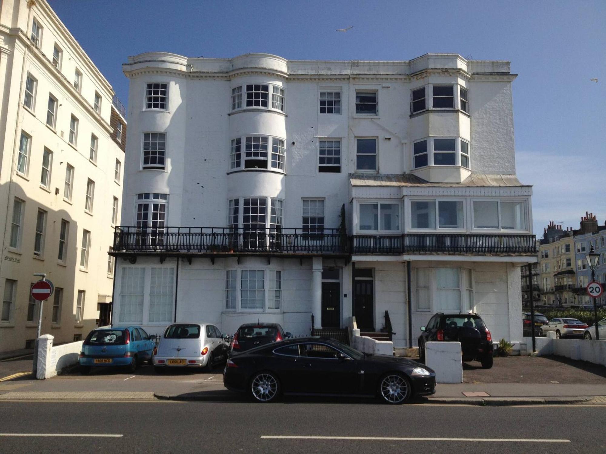 Seaview Regency Apartment With Private Parking Hove Extérieur photo