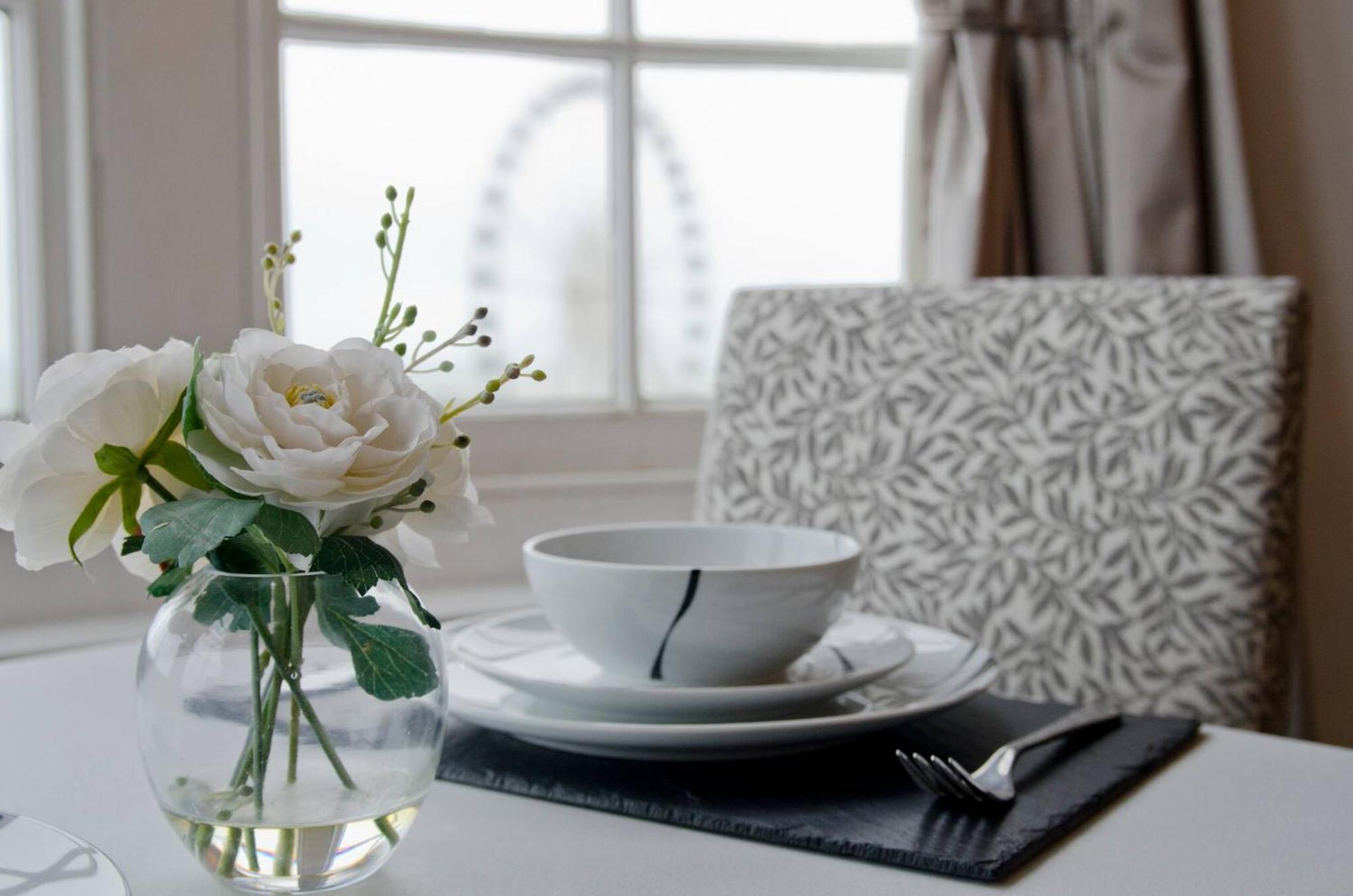 Seaview Regency Apartment With Private Parking Hove Extérieur photo