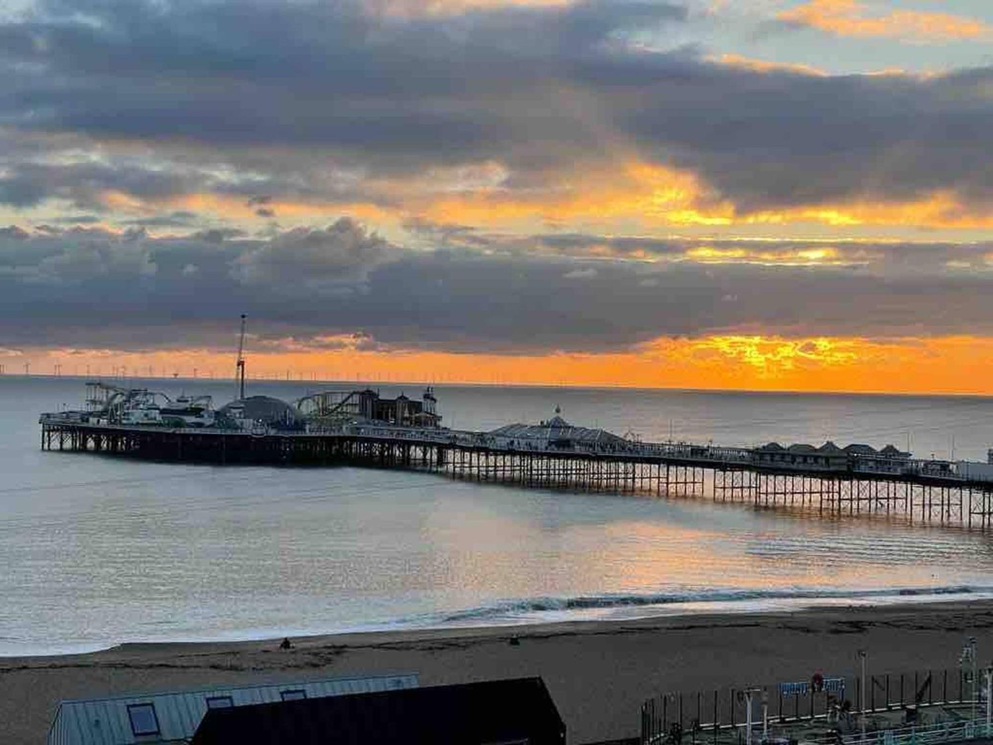 Seaview Regency Apartment With Private Parking Hove Extérieur photo
